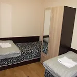за гости 